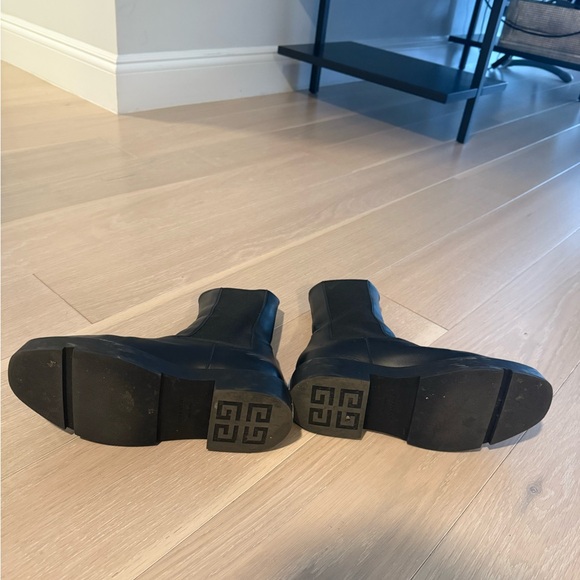 Givenchy Black Leather Chelsea Boots - Picture 2 of 7